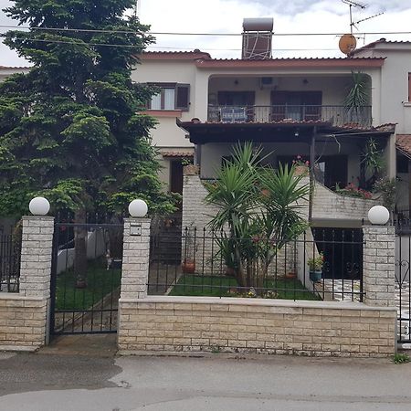 Fyllou Apartment Aszproválta Kültér fotó