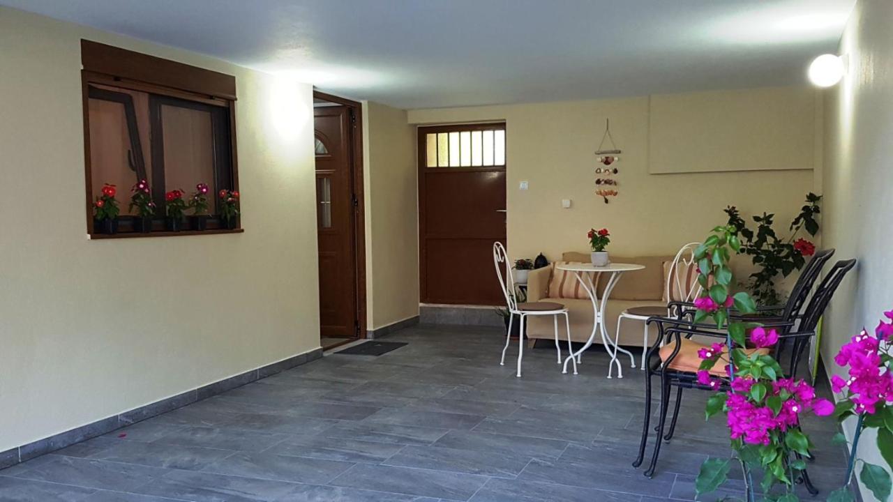 Fyllou Apartment Aszproválta Kültér fotó