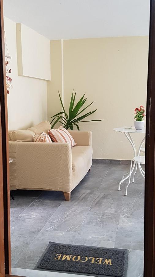 Fyllou Apartment Aszproválta Kültér fotó