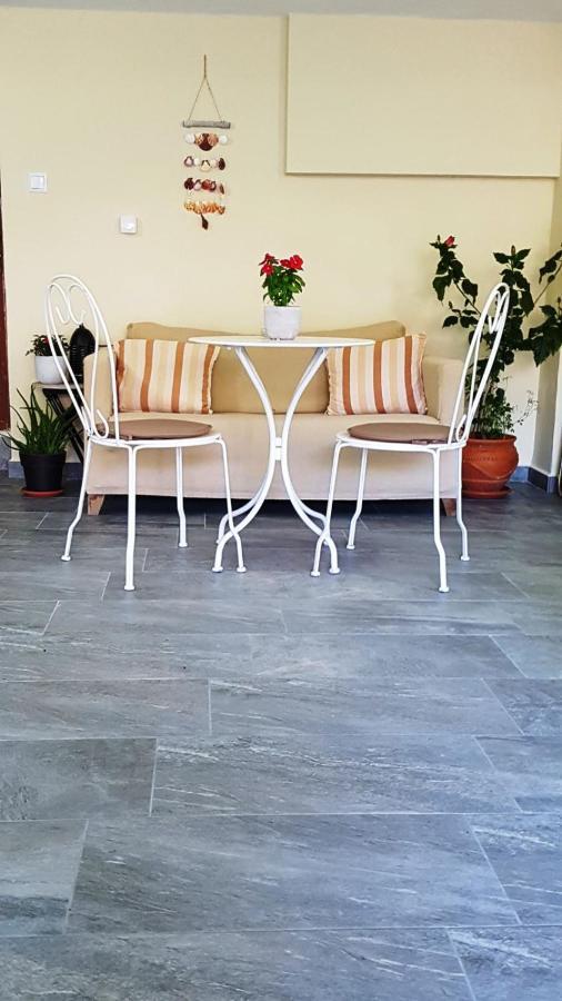 Fyllou Apartment Aszproválta Kültér fotó