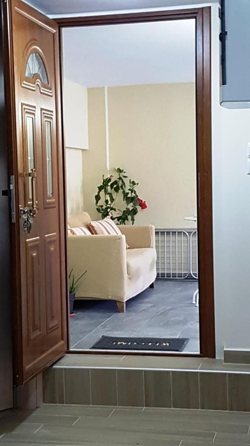 Fyllou Apartment Aszproválta Kültér fotó
