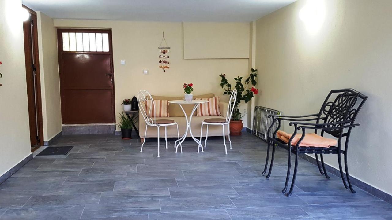Fyllou Apartment Aszproválta Kültér fotó